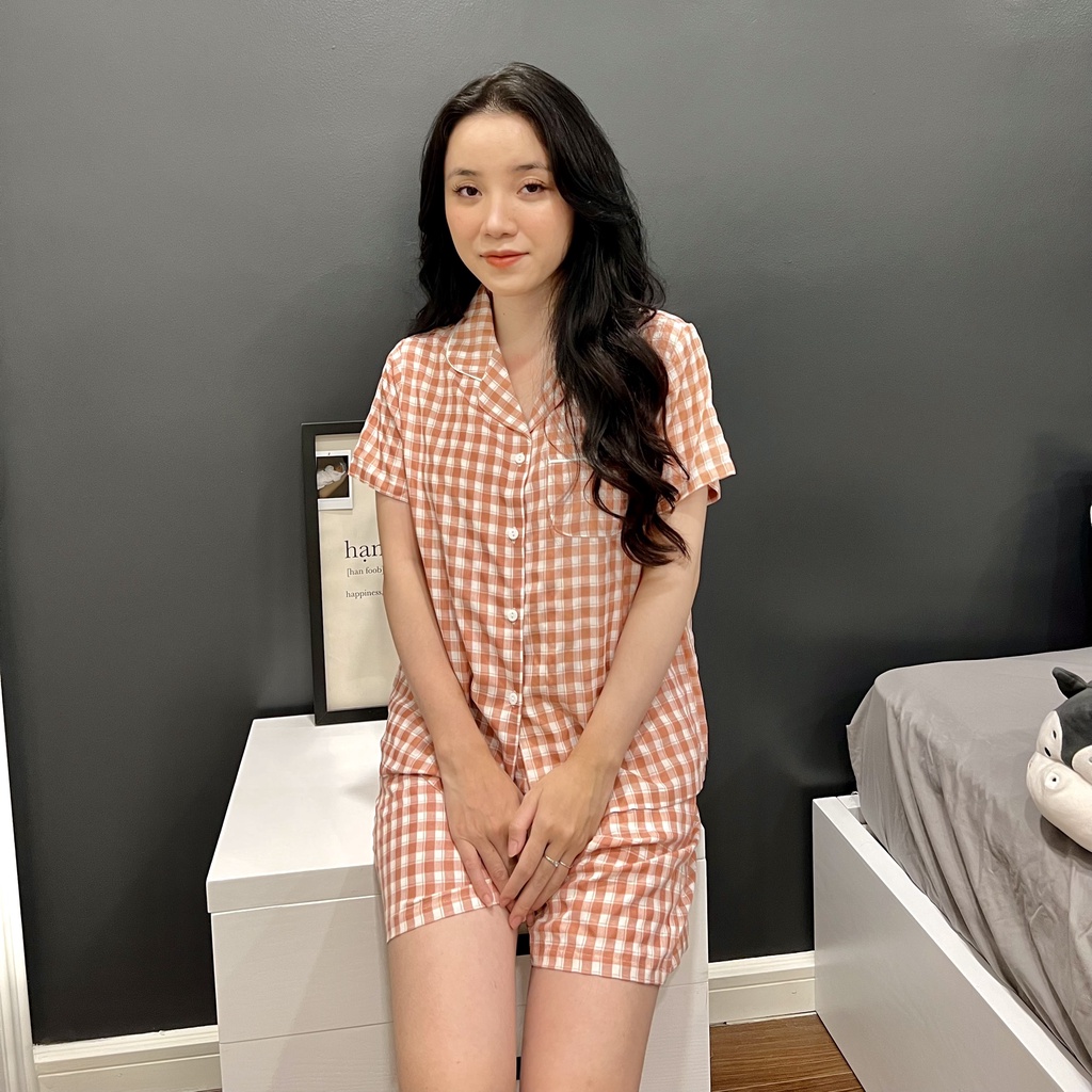 BỘ LỤA ĐŨI PIJAMA HỌA TIẾT KẺ  HỒNG CỰC HOT CHẤT CAO CẤP MỀM MÁT