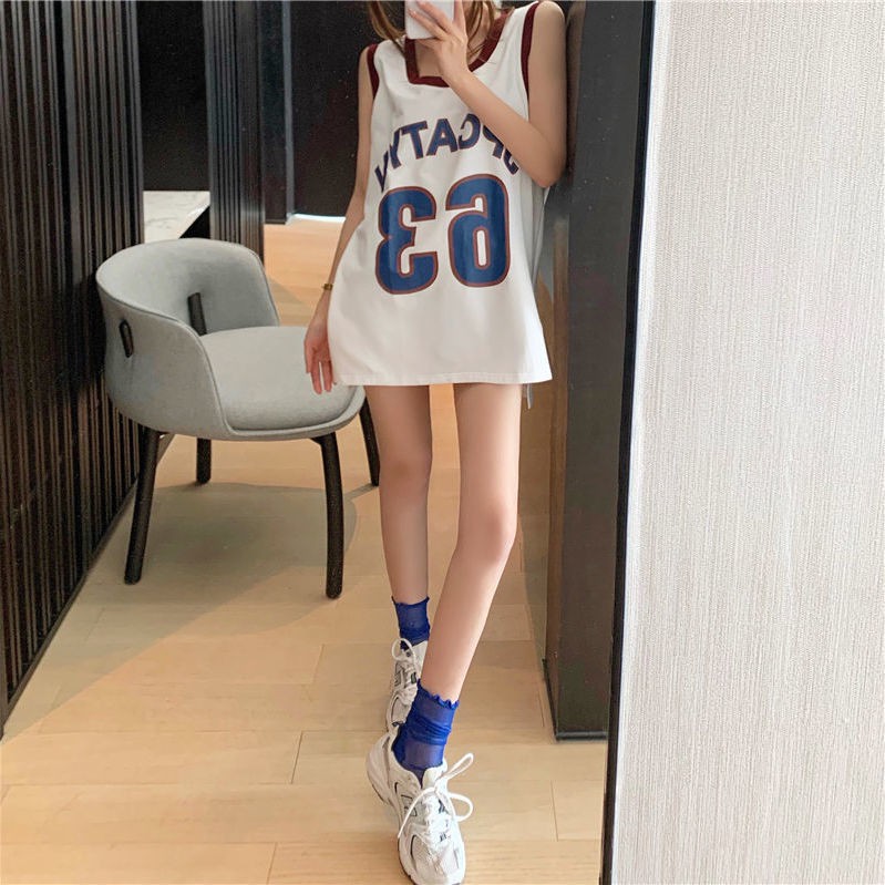 Áo thun sát nách kiểu dáng thể thao thời trang dành cho nữ | BigBuy360 - bigbuy360.vn