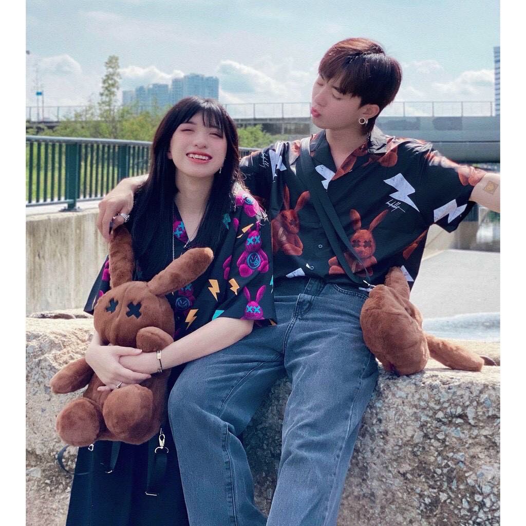 Áo sơ mi lụa nam nữ form rộng tay lở in họa tiết chú gấu cực dễ thương, chất lụa mềm mịn, thoáng mát