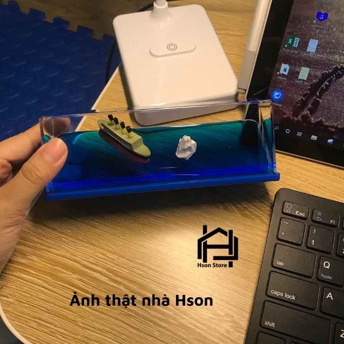 Thuyền bất tử NIGO-4, mô hình tàu Titanic nổi trang trí để bàn học bàn làm việc