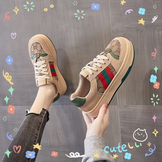 Giày sneaker đế dày màu trắng phong cách mới 2022 dễ phối đồ cho nữ