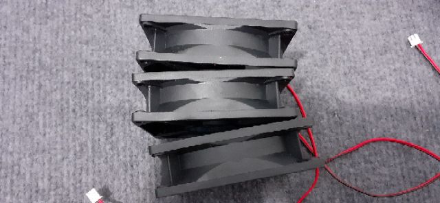 Quạt làm mát 12VDC, 24VDC kích thước 8x8x2,5 cm