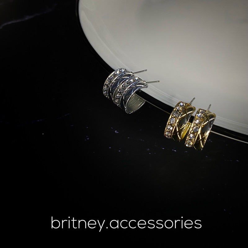 Bông Tai Phong Cách Thời Trang Độc Đáo Dành Cho Nữ by britney.accessories