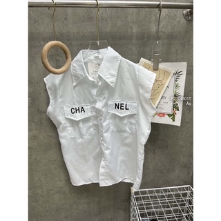 Áo sơ mi trắng hai túi sát nách!