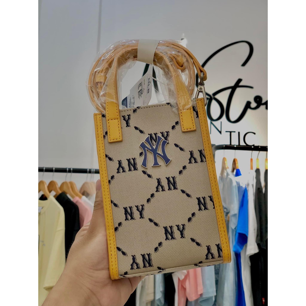 Túi MLB Monogram Jacquard Phone