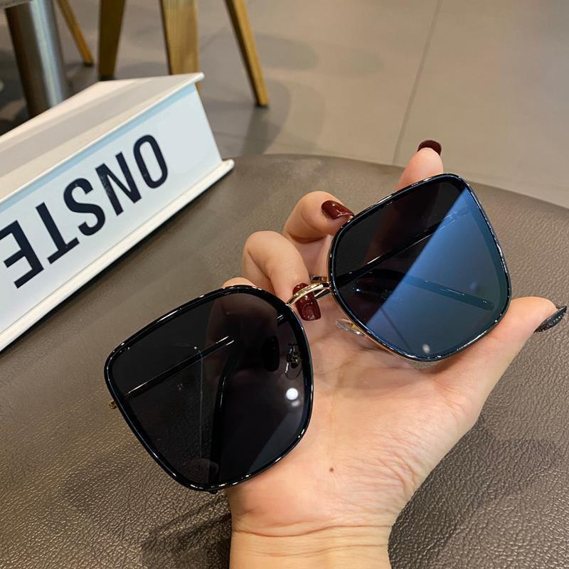 GM same style Korean sunglasses female photo funny picnic personality net celebrity sunglasses wild concave shape street shooting glasses