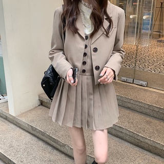 Bộ áo khoác blazer + đầm hai dây xếp ly + áo sơ mi tay dài 46419