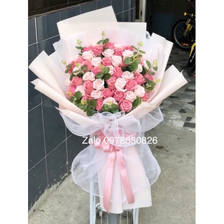 Hoa sáp thơm bó 50 bông phối lá Mimosa