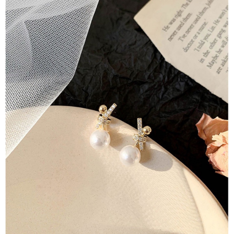 Đôi Bông Tai Hình Chiếc Nơ Đính Ngọc Trai Thời Trang Cho Nữ