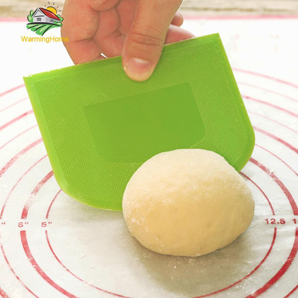Dụng cụ vét bột làm bánh