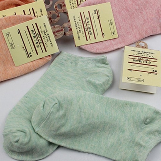 Đôi Tất Cotton Màu Trơn Thoáng Khí Xinh Xắn Cho Nữ