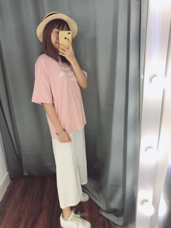 Áo phông màu hồng