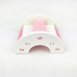 Cầu thang gỗ chui cho Hamster