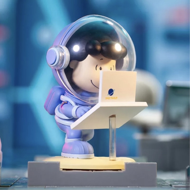 Mô hình SNOOPY Space Exploration Series phiên bản du hành vũ trụ Pop Mart