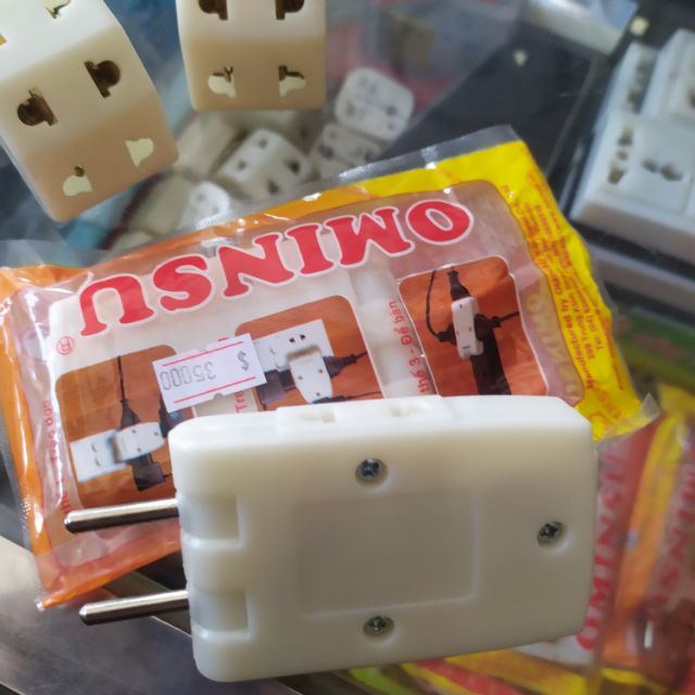 Ổ cắm chia 2 ra 3 ominsu