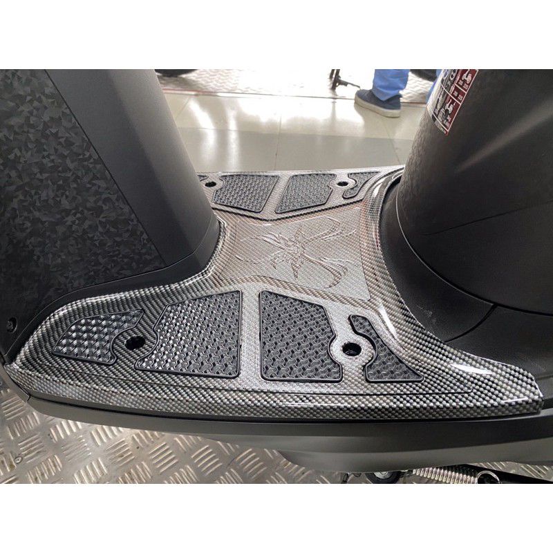 Thảm lót sàn để chân vision 2021 2022 2023 2024 inox cao su crom carbon