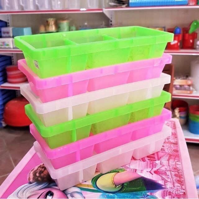 Khay làm đã to 6 viên