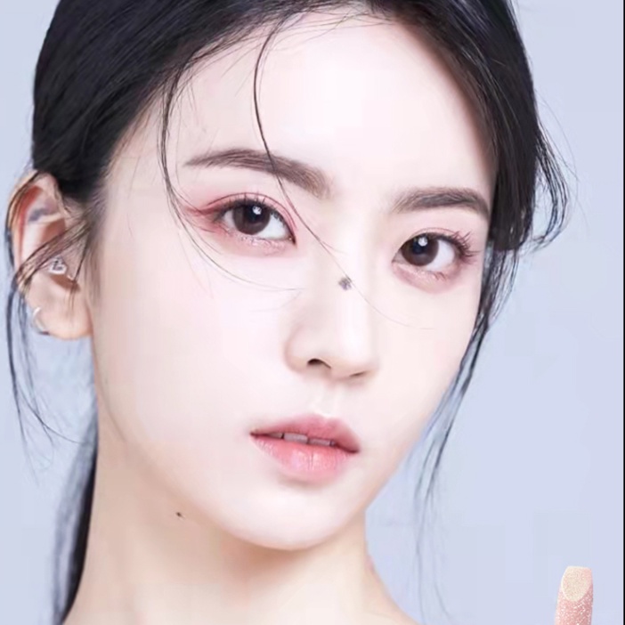 Son Dưỡng Ẩm Môi Trọng Lượng 3g Thương Hiệu TOM FORD TF