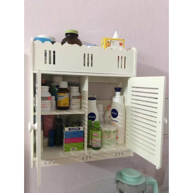 Kệ mỹ phẩm treo tường IGA hiện đại đa năngIG364-366