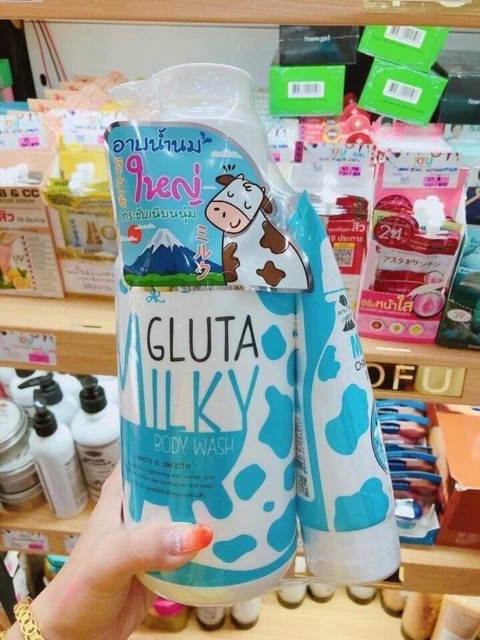 Sữa tắm thái lan Gluta milk tặng kèm sữa rửa mặt