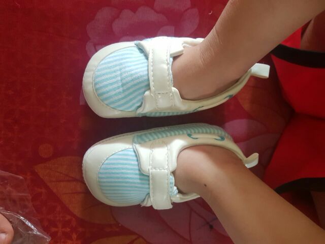 Giày trẻ em đế cao xu mềm cho bé