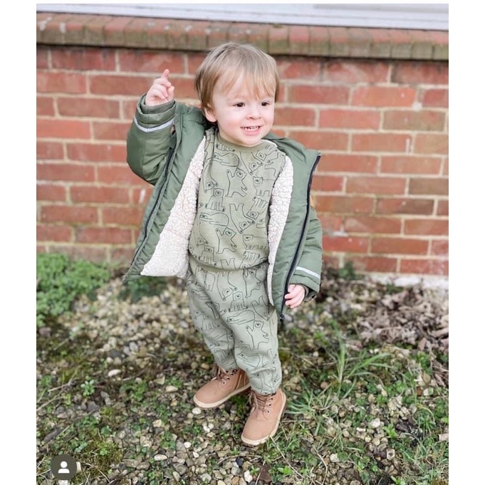 Bộ HM t.uồn xịn sò cho bé