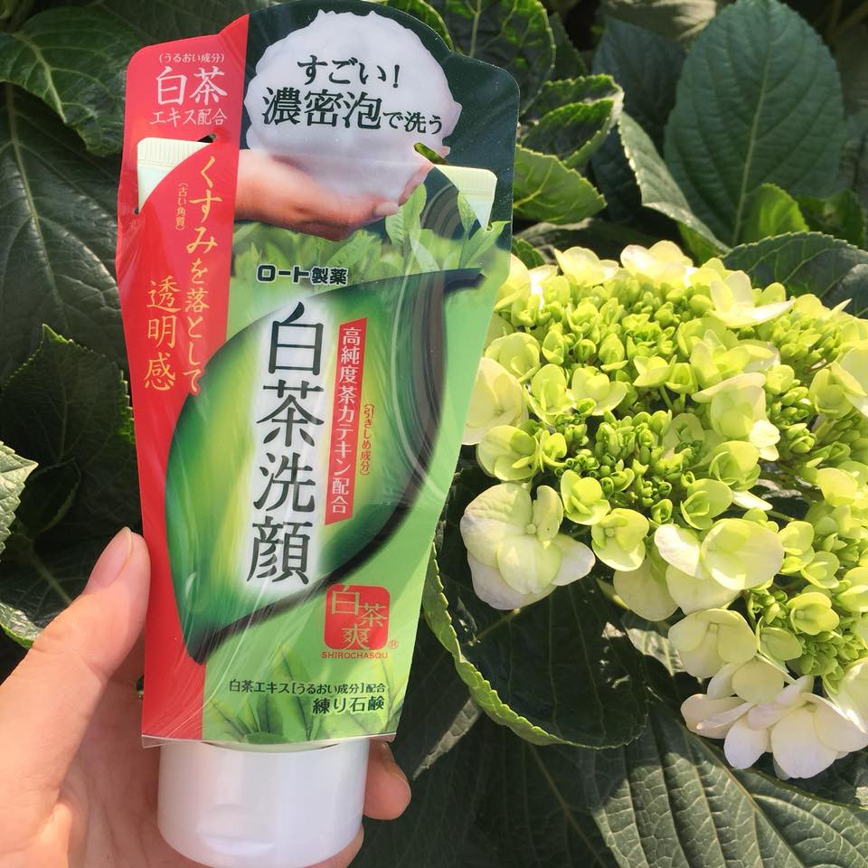 Sữa Rửa Mặt Trà Xanh Rohto Shirochasou Nhật Bản 120g