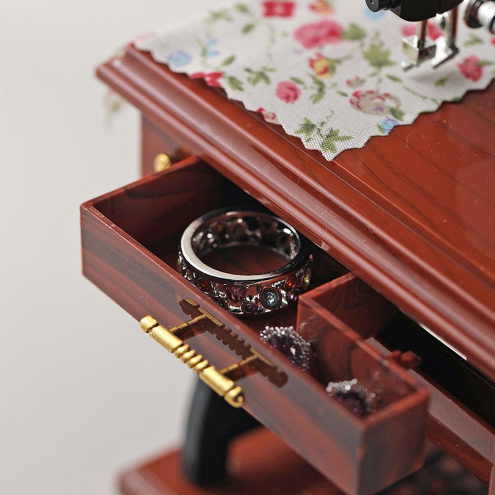 Hộp Nhạc Cơ Học Mini 24 Trang Trí Bàn May Vá Tiện Dụng