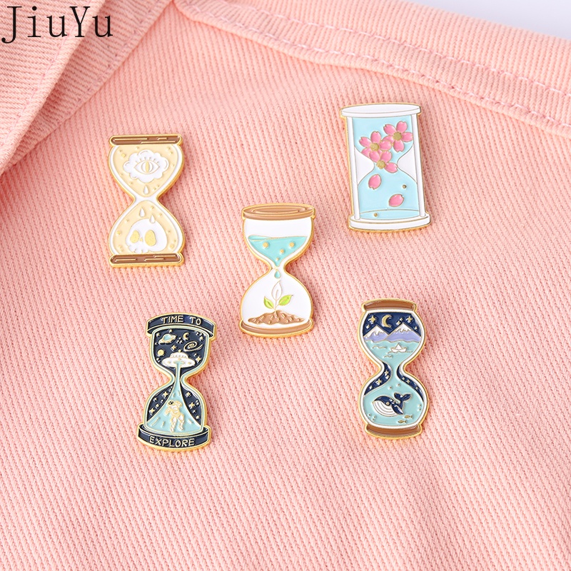 Huy Hiệu Cài Áo Hình Cá Voi / Phi Hành Gia / Hoa Xinh Xắn