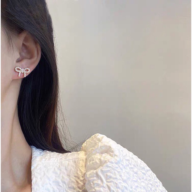 Khuyên tai hạt đính nơ sát tai nhẹ nhàng dễ thương KT04