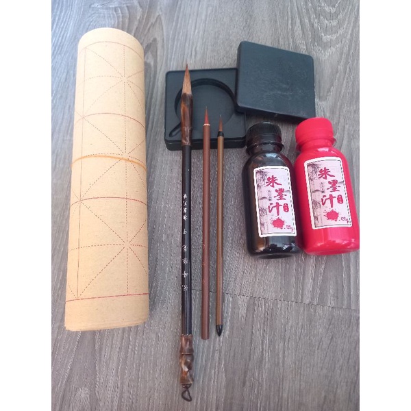 Khuyến mãi combo bộ bút,mực,giấy,nghiên. Đủ bộ cho người luyện viết thư pháp