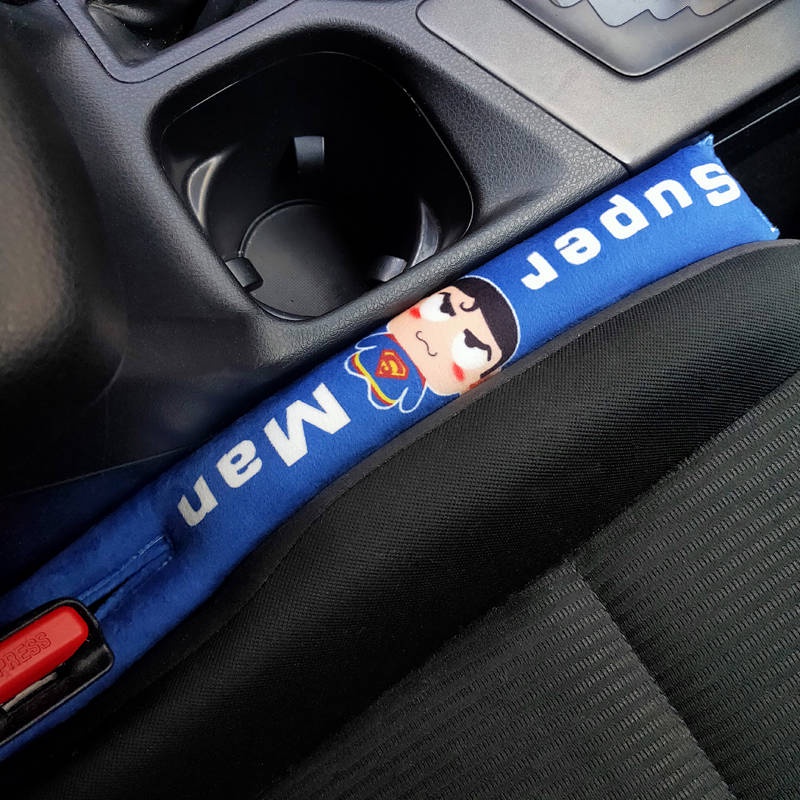 Dải viền nhét khe hở họa chống rơi đồ họa tiết siêu anh hùng Marvel cho các loại ghế xe hơi phổ thông FE6X