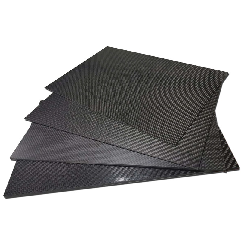 Tấm Carbon fiber 200x500mm dùng trong công nghiệp sản xuất đồ chơi xe máy xe ô tô xe điều khiển