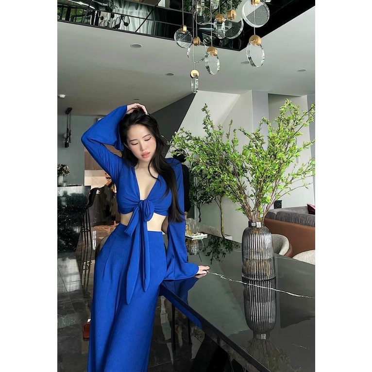 LINH CAVALI - Set cột ngực tay loe 3 màu.