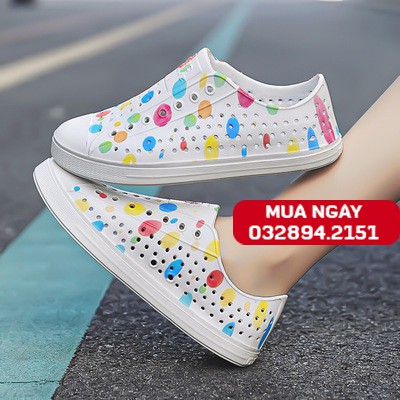 giày native💖FREESHIP💖giày native họa tiết lông vũ SHINNATIVE07 tặng thêm 2 jibitz native | BigBuy360 - bigbuy360.vn