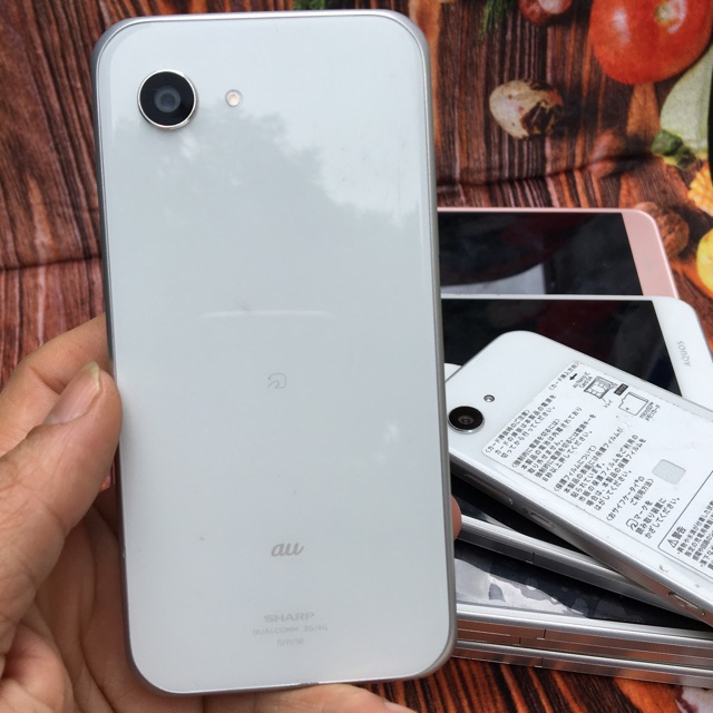 [Mã 1511ELSALE hoàn 7% đơn 300K] Điện thoại xách tay Nhật Sharp SHV38 ram 3Gb+16Gb 4.7 inch | BigBuy360 - bigbuy360.vn