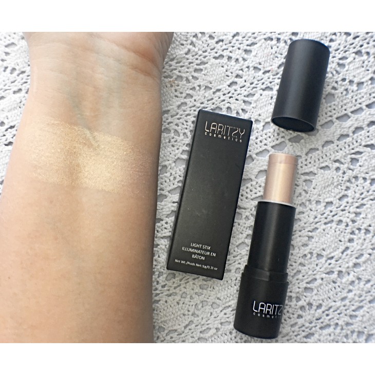 Thỏi kem bắt sáng The Laritzy Highlighter Stick in Halo fullsize