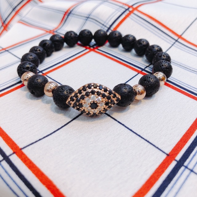 Vòng tay hạt charm nam