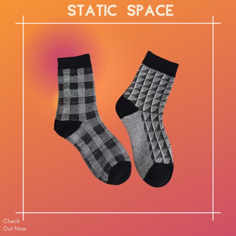 TẤT VỚ NỮ CỔ LỬNG ĐEN KẺ SỌC - STATIC SPACE