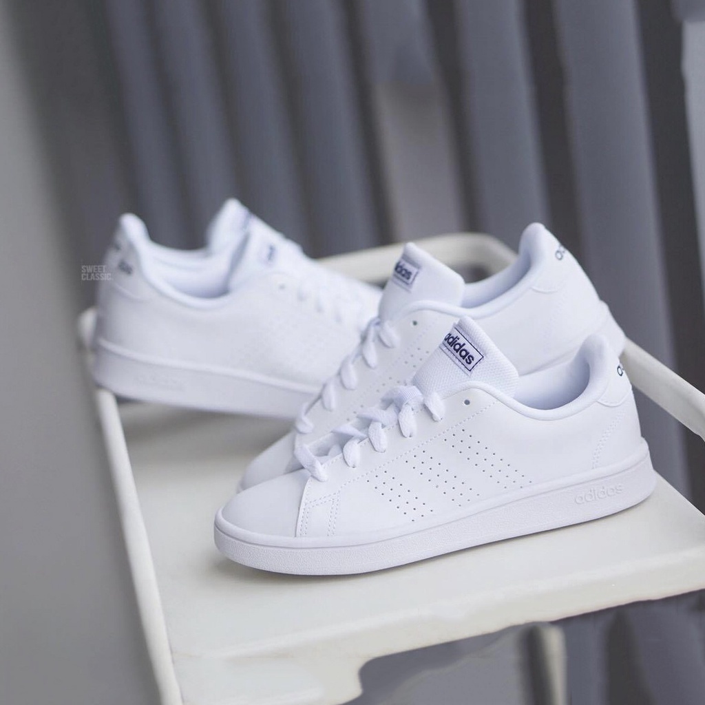 Giày Adidas Advantage Base màu trắng - EE7692