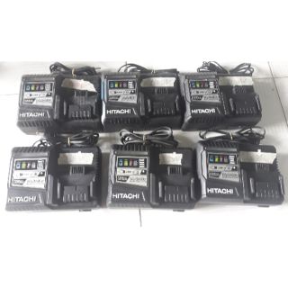 Sạc PIN lion hitachi có cổng USB sạc điện thoại