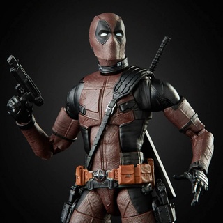 Mô hình Marvel Legends Deadpool 2 Premium Amazon Exclusive
