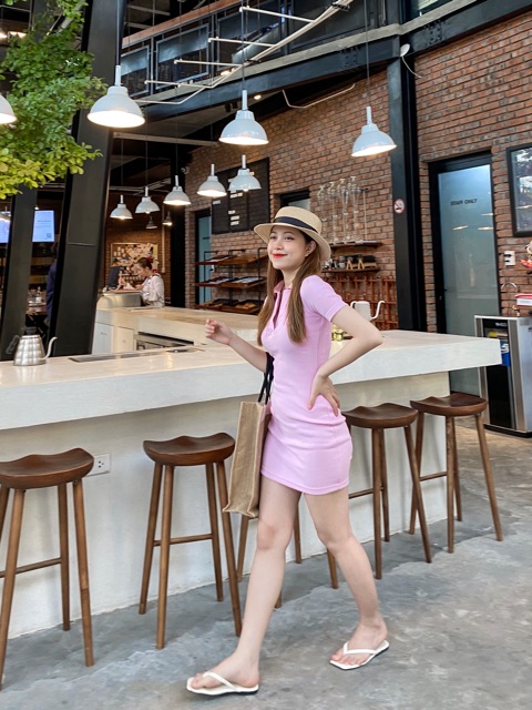 [Mã SKAMA06 giảm 8% tối đa 50K đơn 250K] đầm cổ xẻ trụ | BigBuy360 - bigbuy360.vn