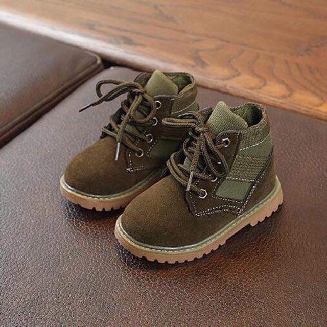 Giày boot cột dây cho bé