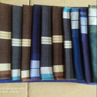 Khăn mùi xoa nam màu sang trọng tiệp khắc giá 95.000đ một cái