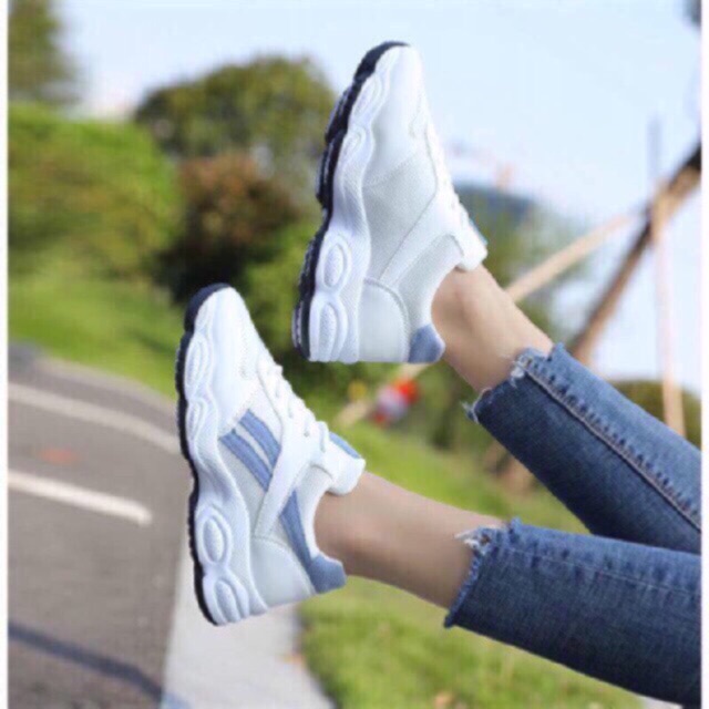 GIÀY THỂ THAO NỮ ĐẾ SÓNG KÈM HỘP K68 | BigBuy360 - bigbuy360.vn