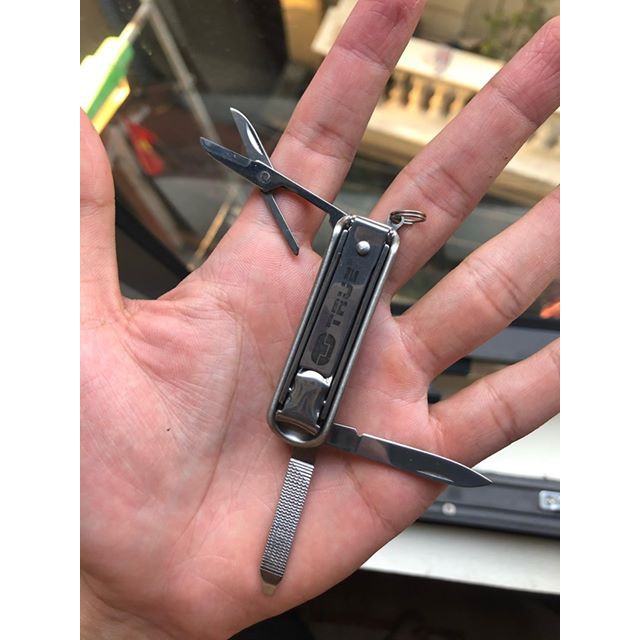 Bấm móng tay đa năng True