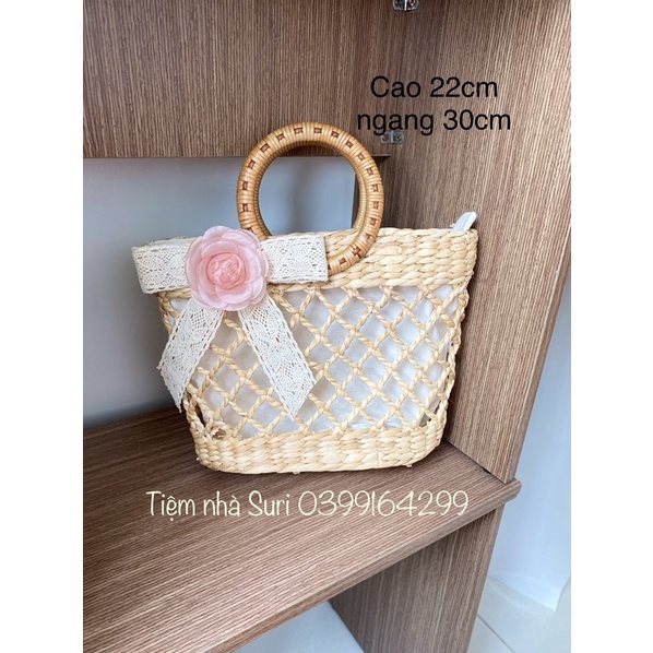 Mẫu túi móc quai mây cao 22cm , ngang 30cm vừa đọc vừa lạ