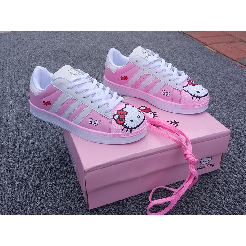 Giày Thể Thao Họa Tiết Hello Kitty Doraemon Size 35-40❤️