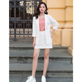 Set vest kẻ trắng (vest+chân váy)